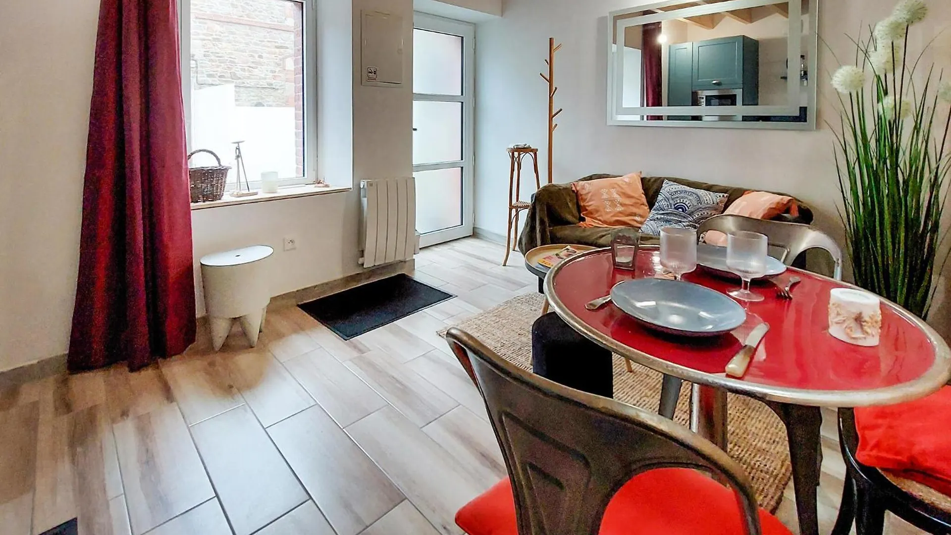 Holiday home Nice Home In Ploubazlanec With Kitchen